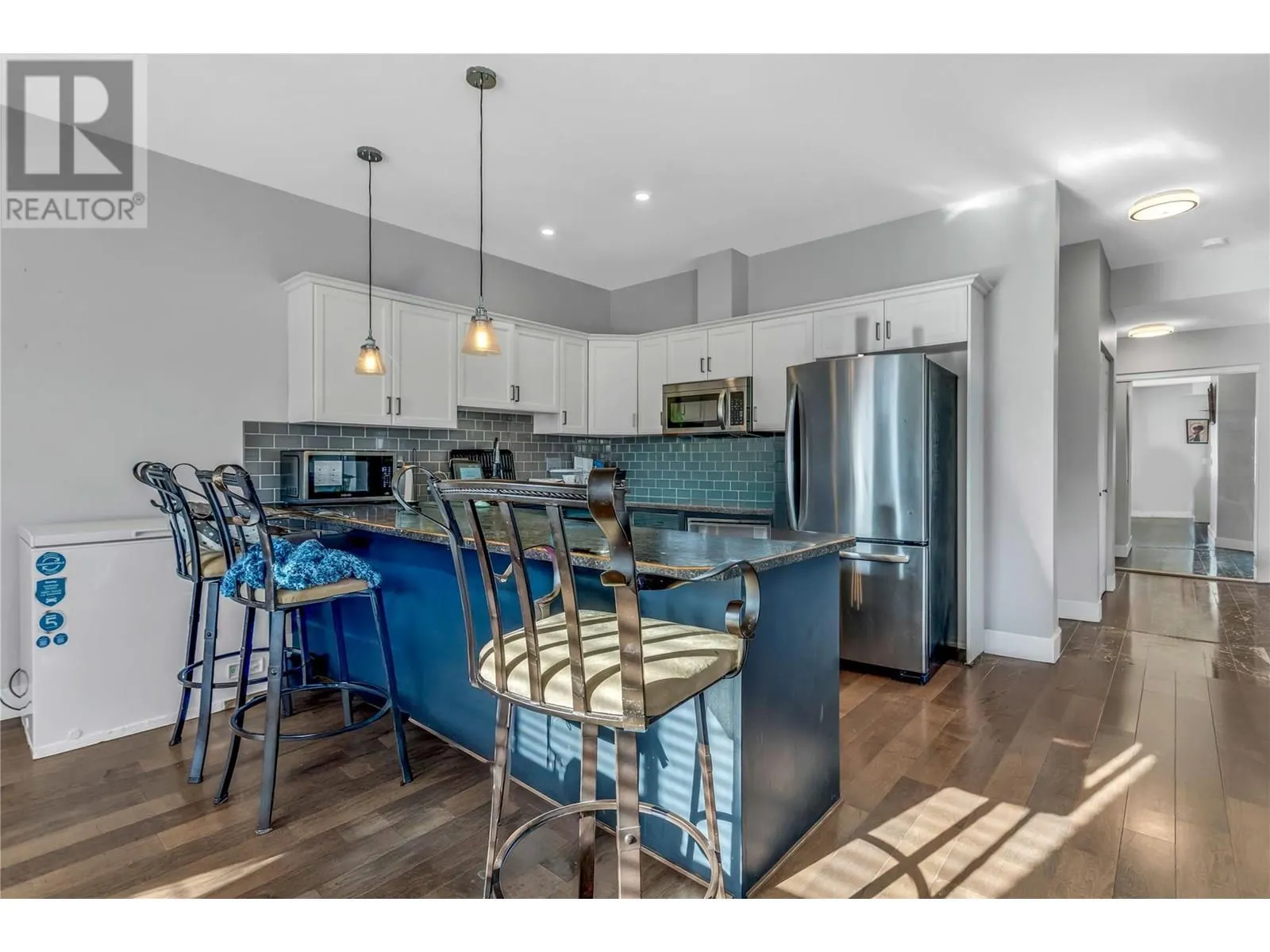 250 Hollywood Road S Unit# 302