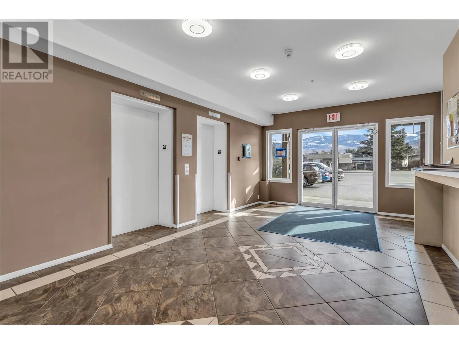 250 Hollywood Road S Unit# 302