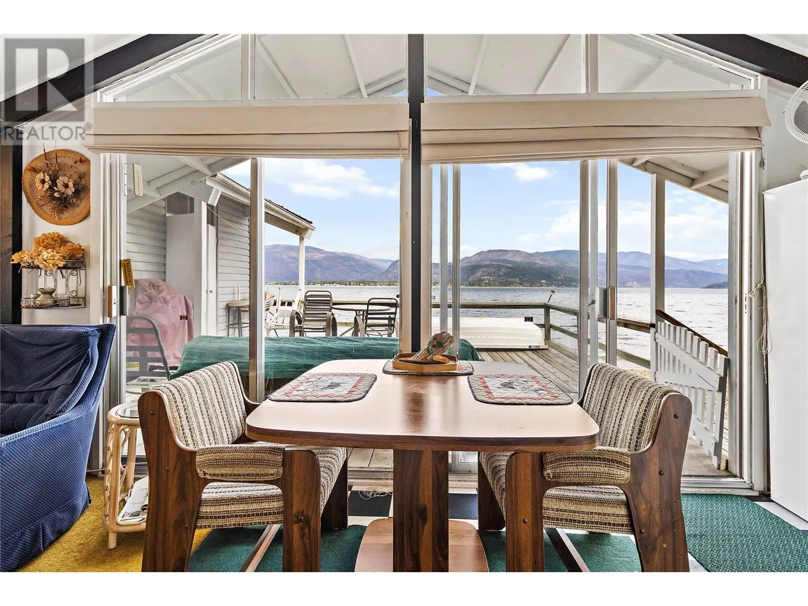 1665 Blind Bay Road