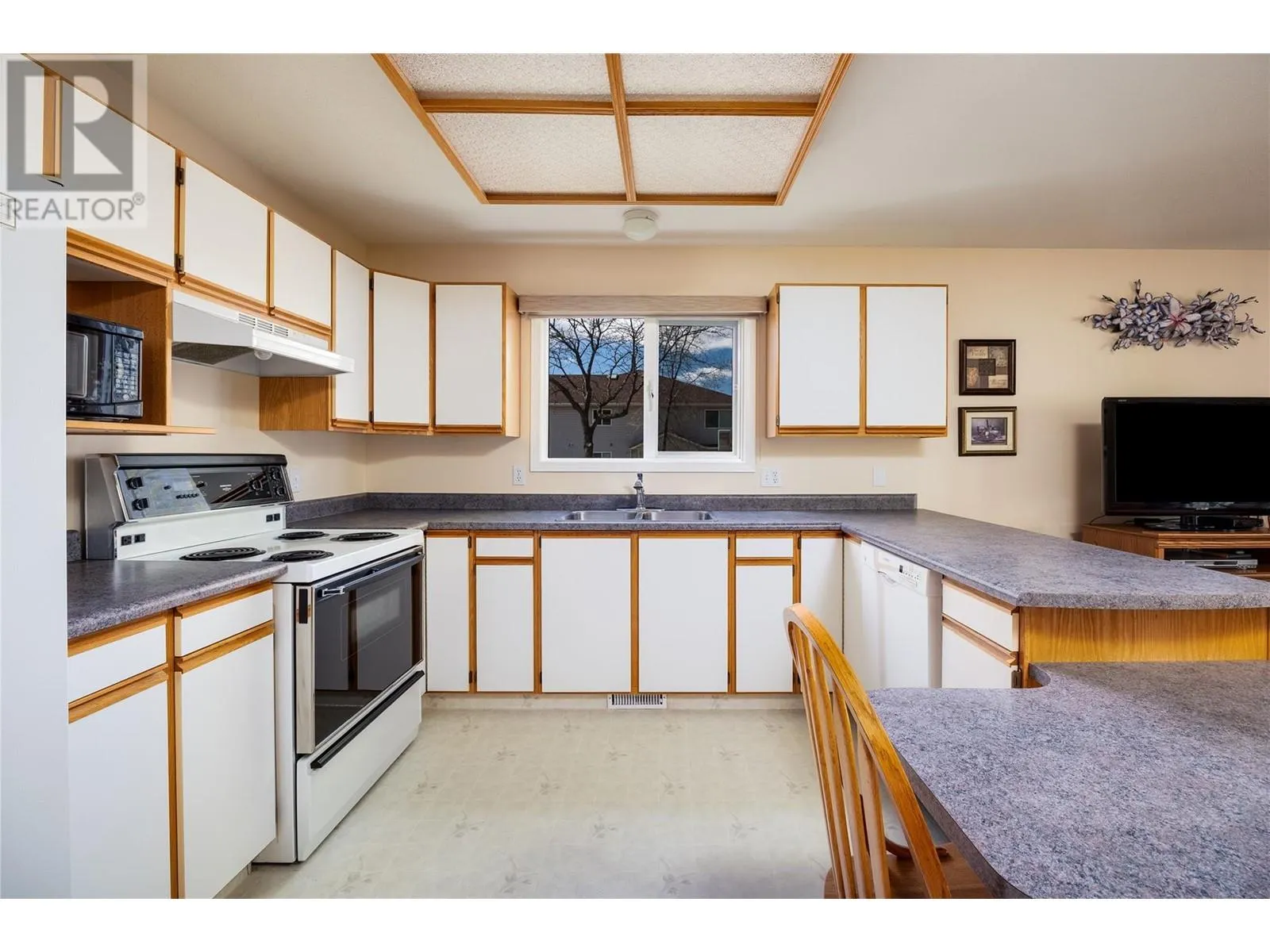 438 Parfitt Court