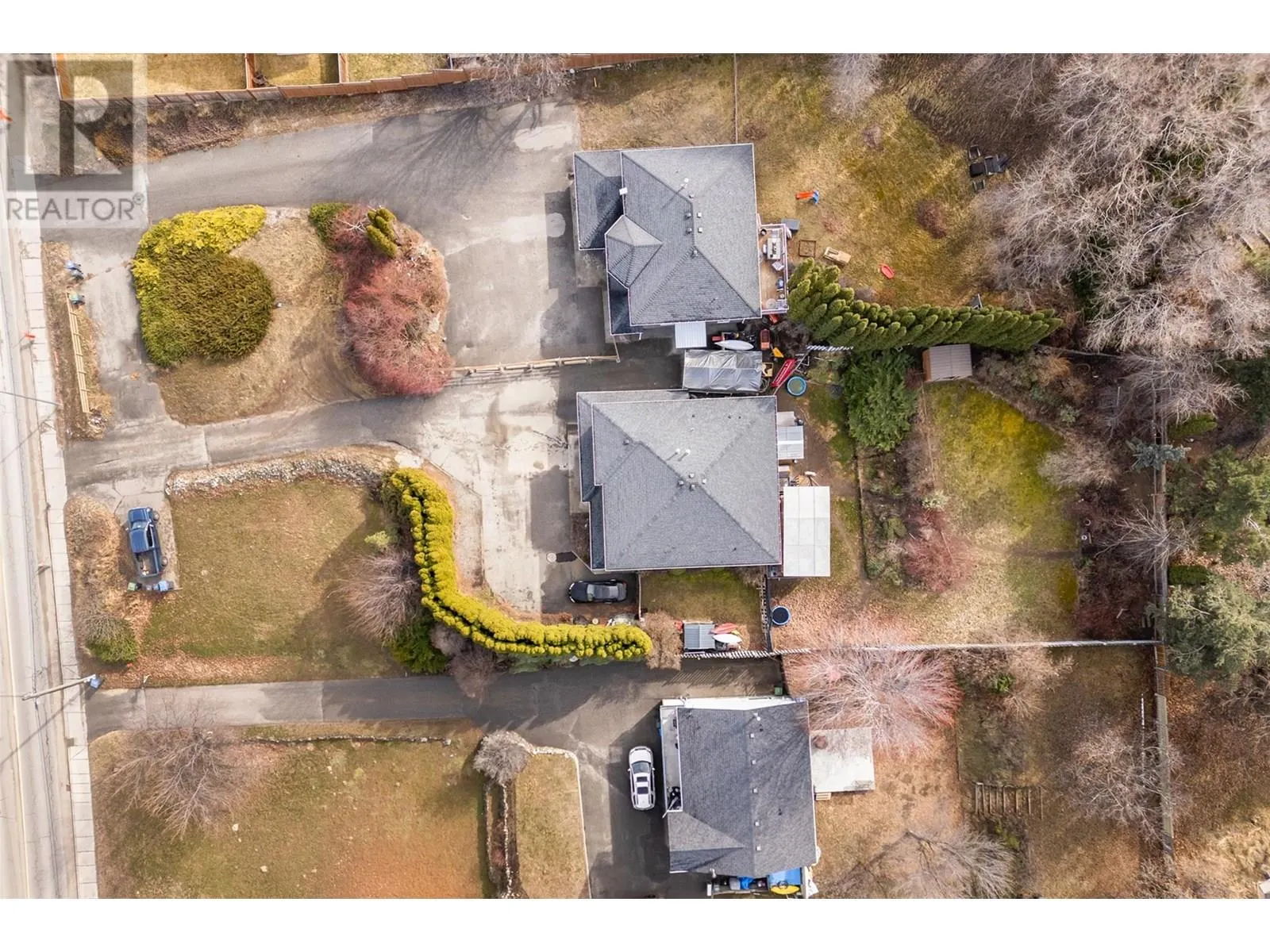 1129 Hudson Road