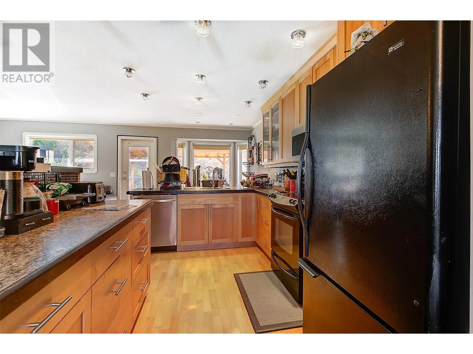 1129 Hudson Road