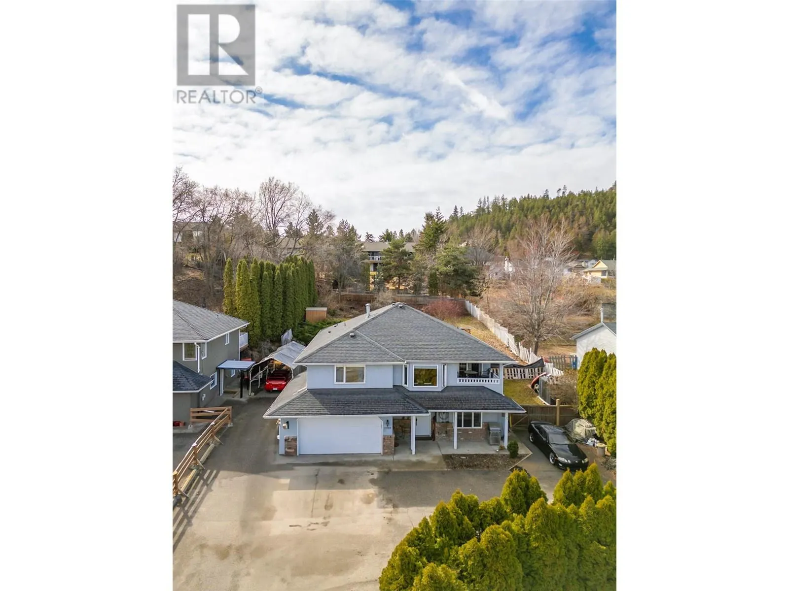 1129 Hudson Road