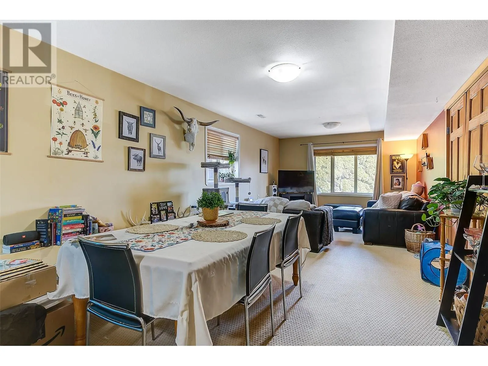 1129 Hudson Road