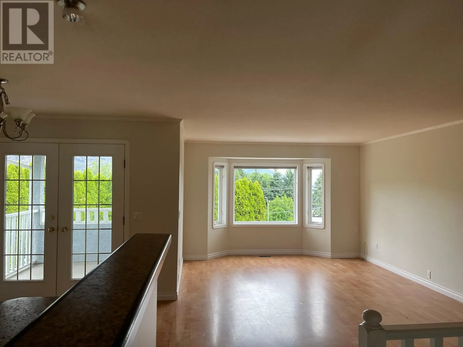 1129 Hudson Road