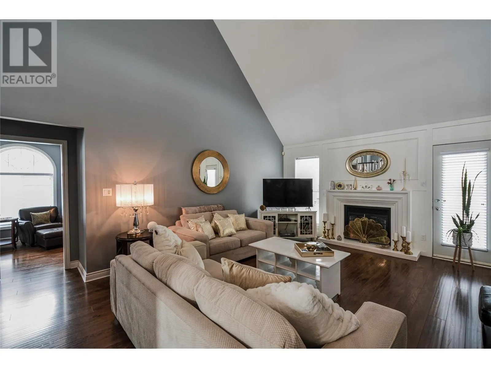 2852 JUNIPER Drive