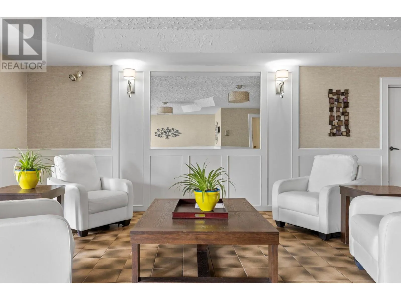2110 Hoy Street Unit# 206