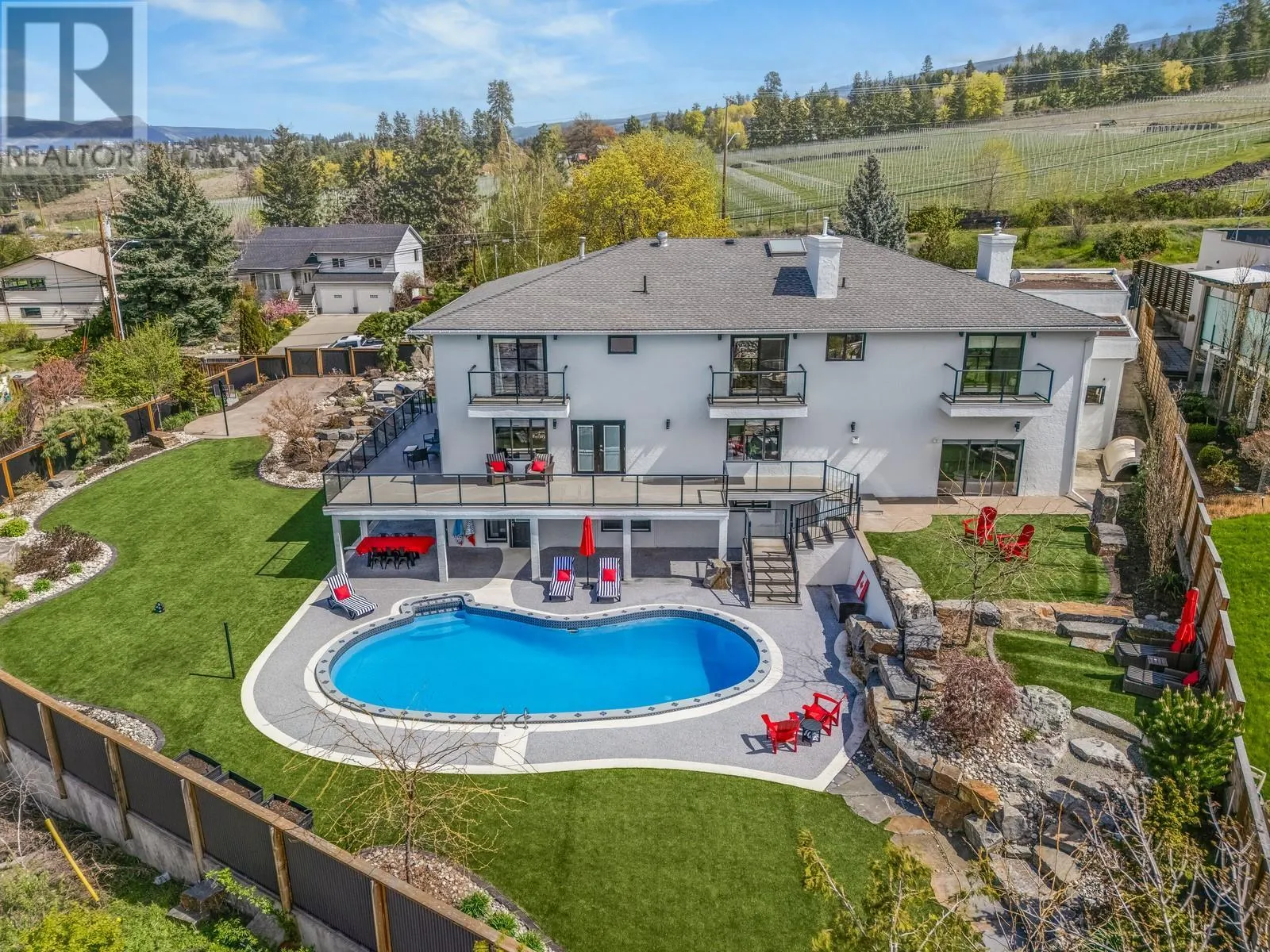 4812 Lakeshore Place