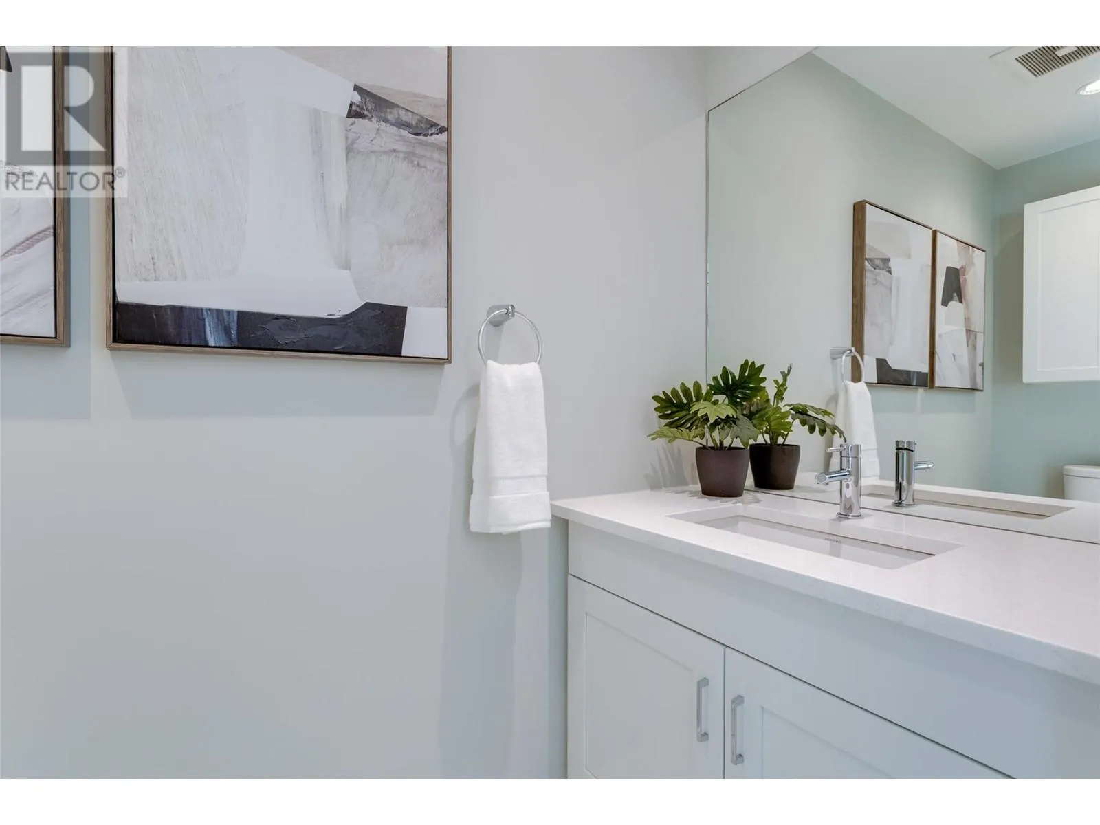 3030 Pandosy Street Unit# 307