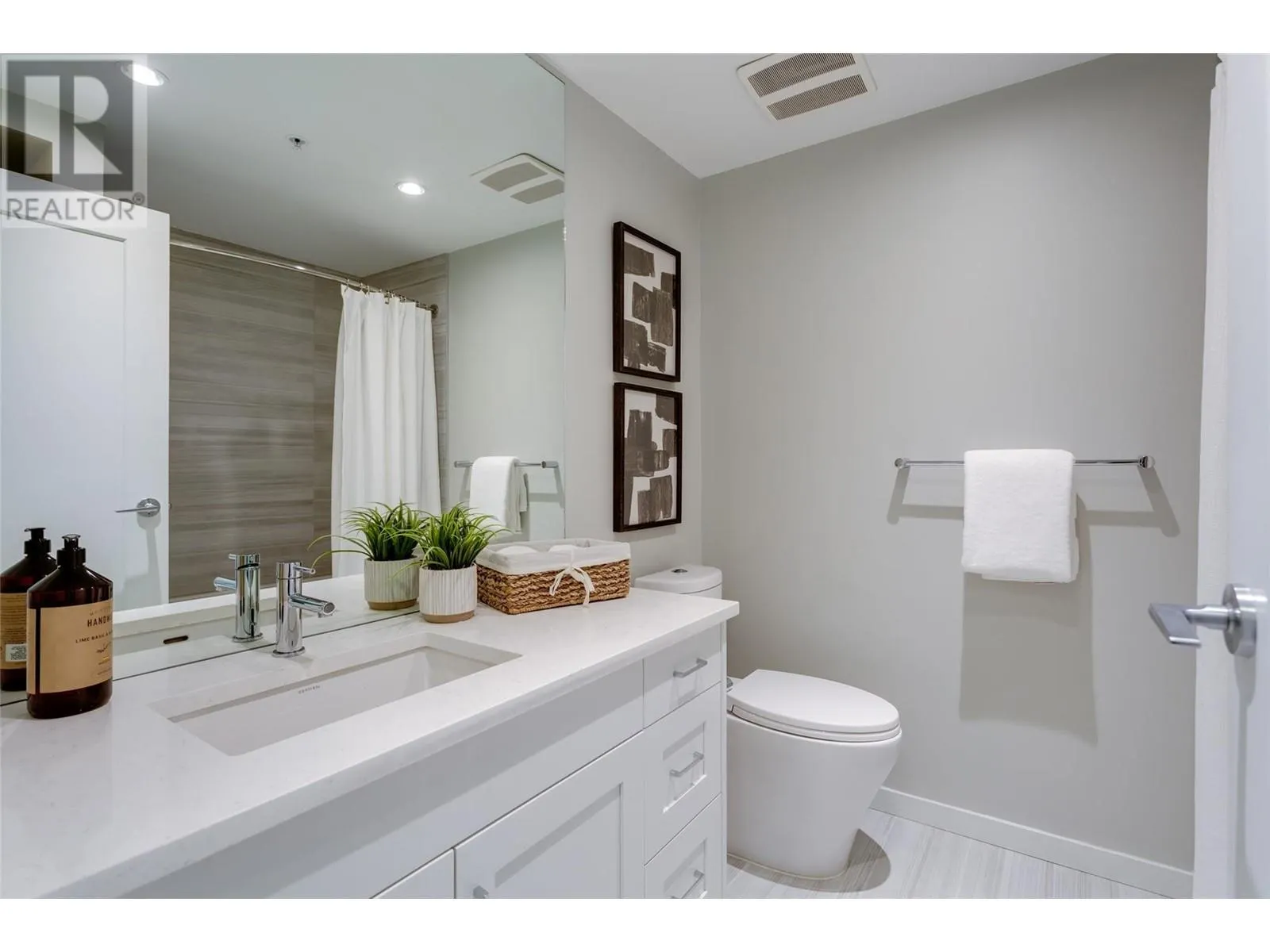 3030 Pandosy Street Unit# 307