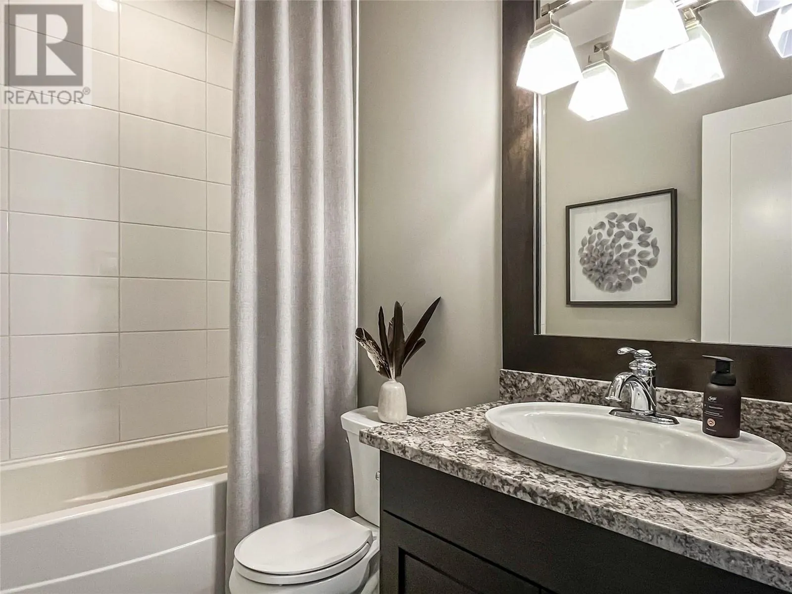 4000 Redstone Crescent NE Unit# 221 Lot# S Lot 32 P