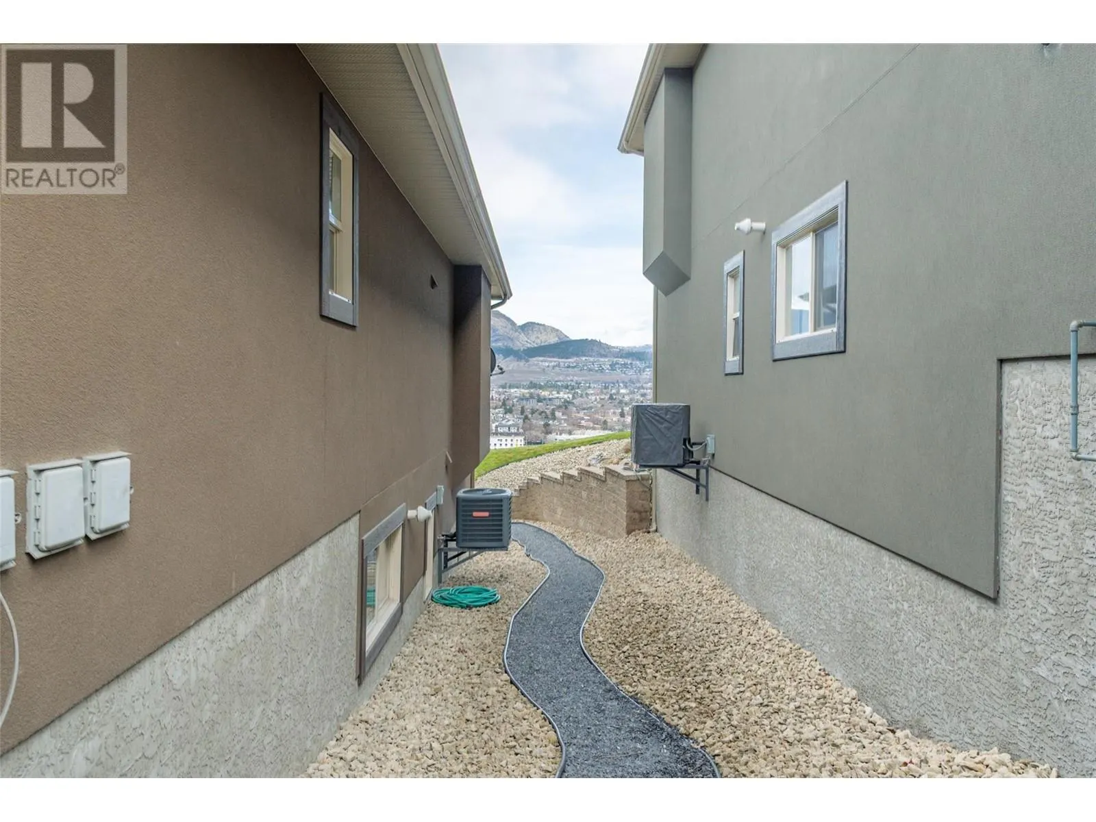 2421 Glacier Court Unit# 12