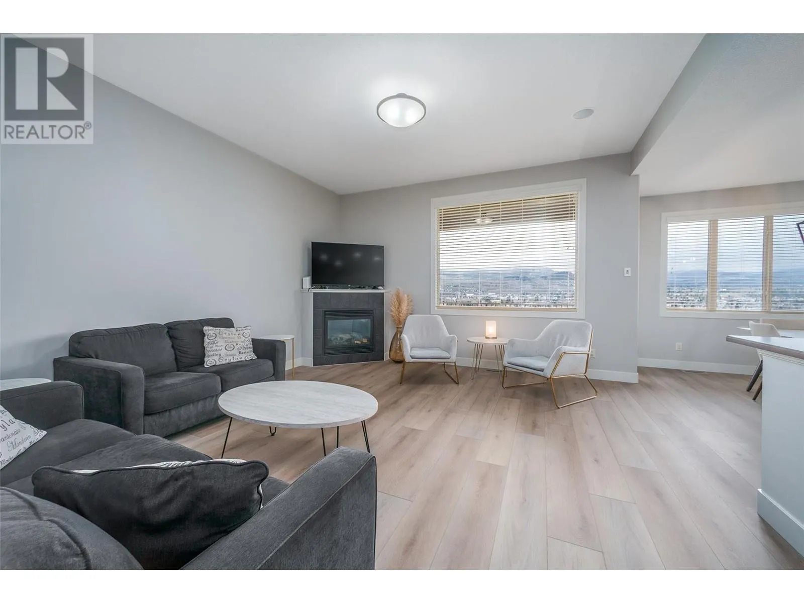 2421 Glacier Court Unit# 12