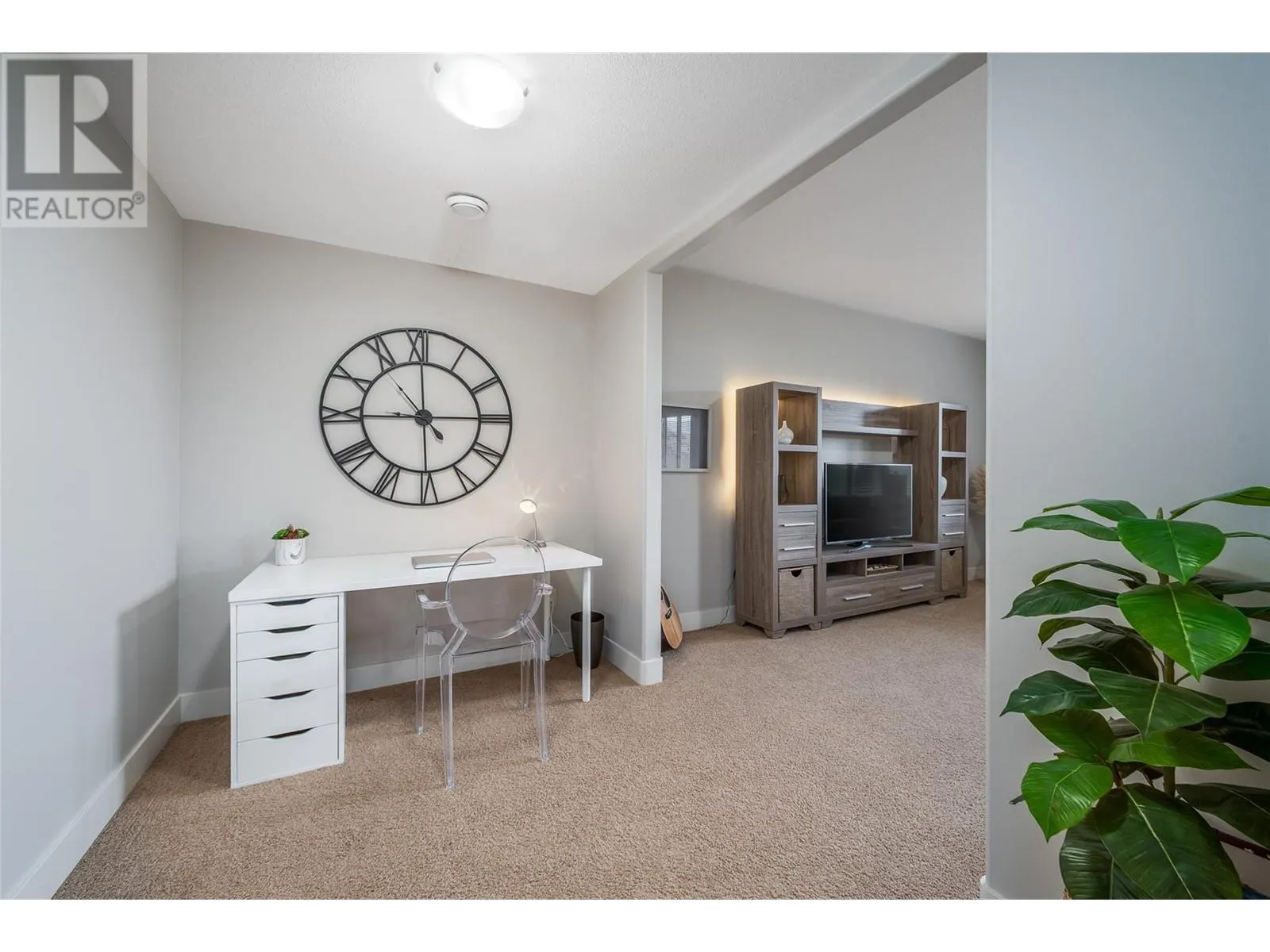 2421 Glacier Court Unit# 12