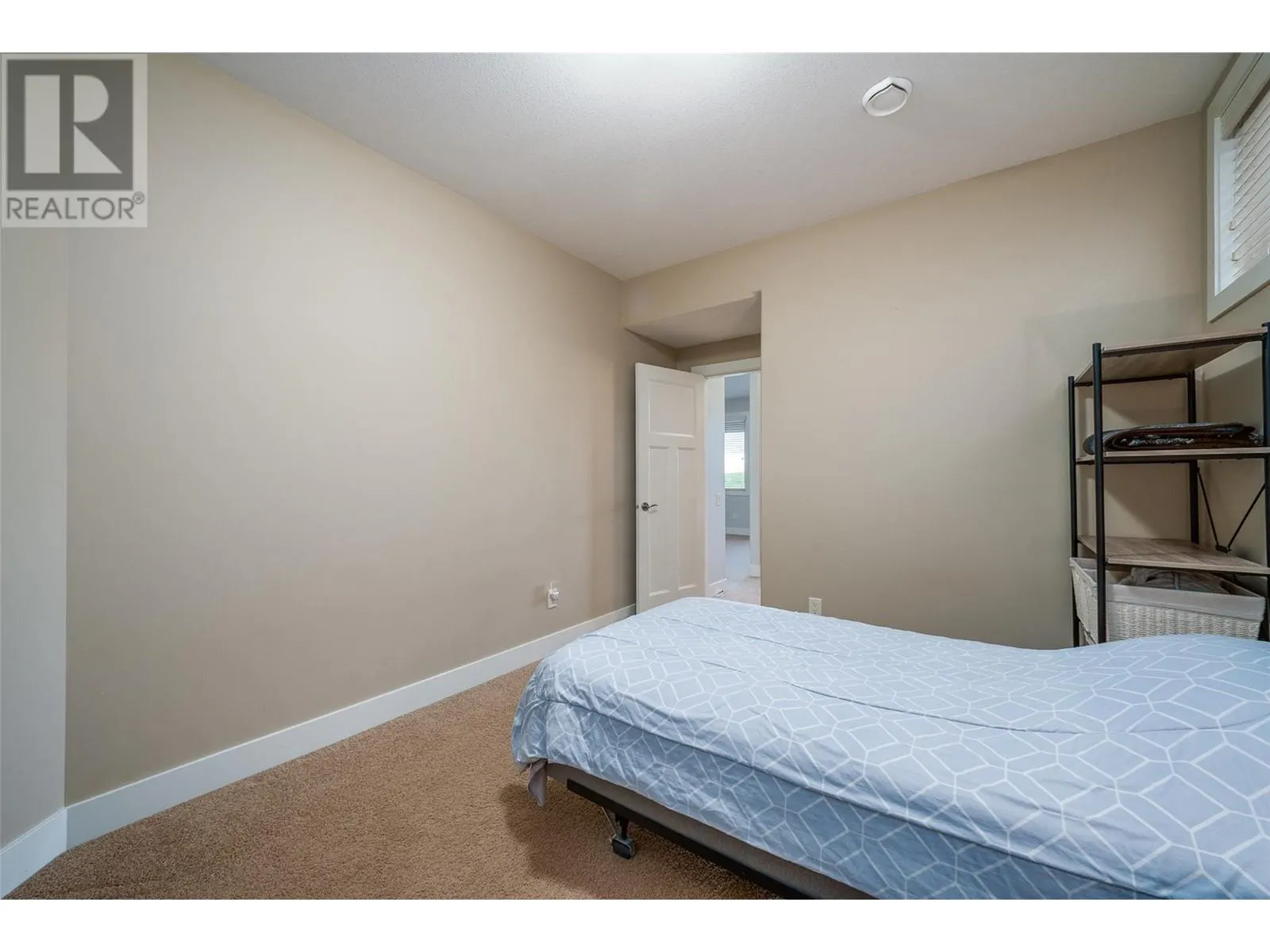 2421 Glacier Court Unit# 12