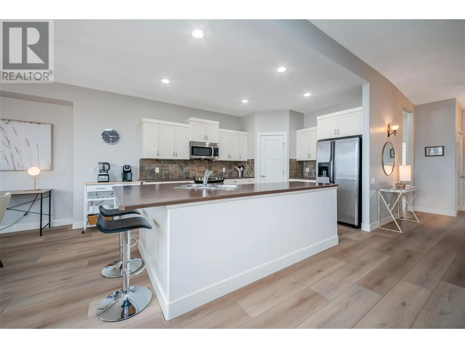 2421 Glacier Court Unit# 12
