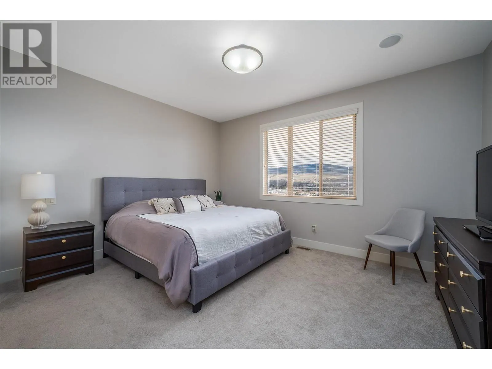 2421 Glacier Court Unit# 12
