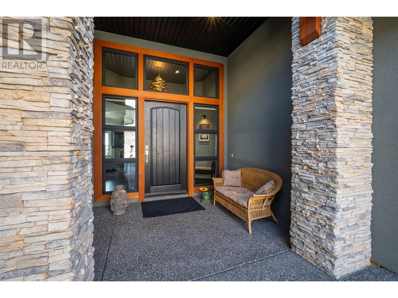 4134 Camelback Way