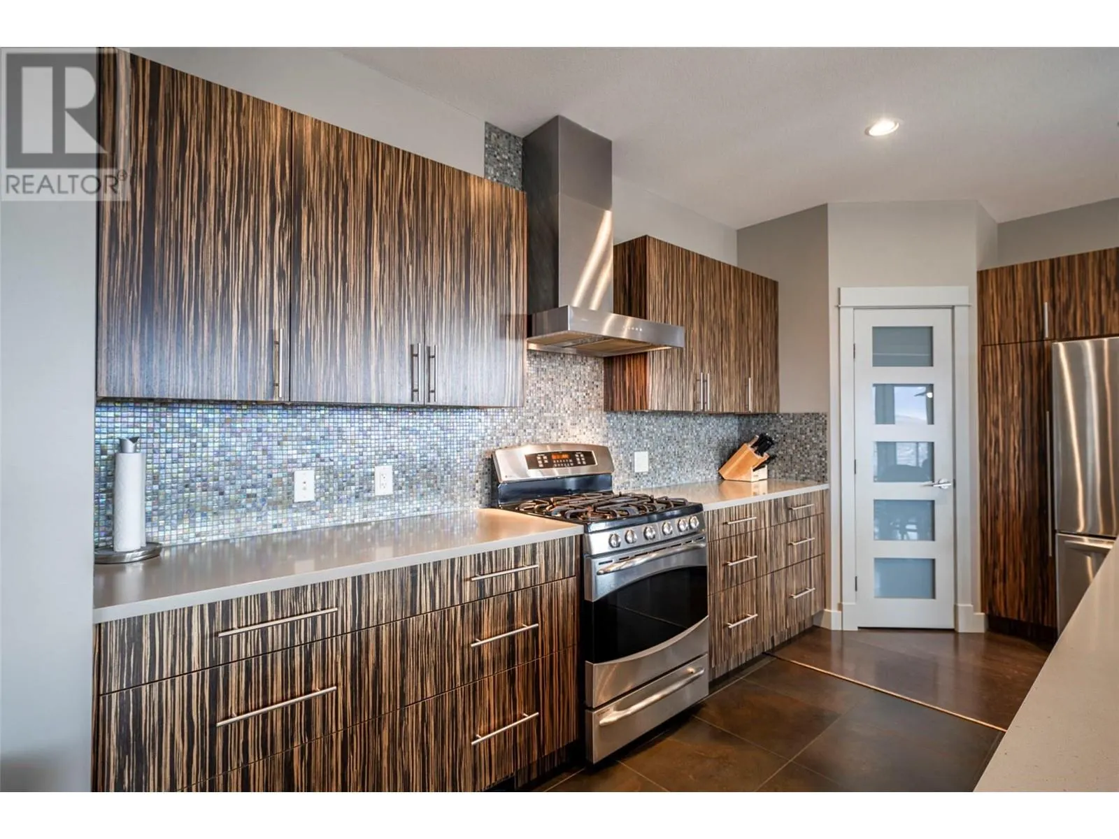 4134 Camelback Way