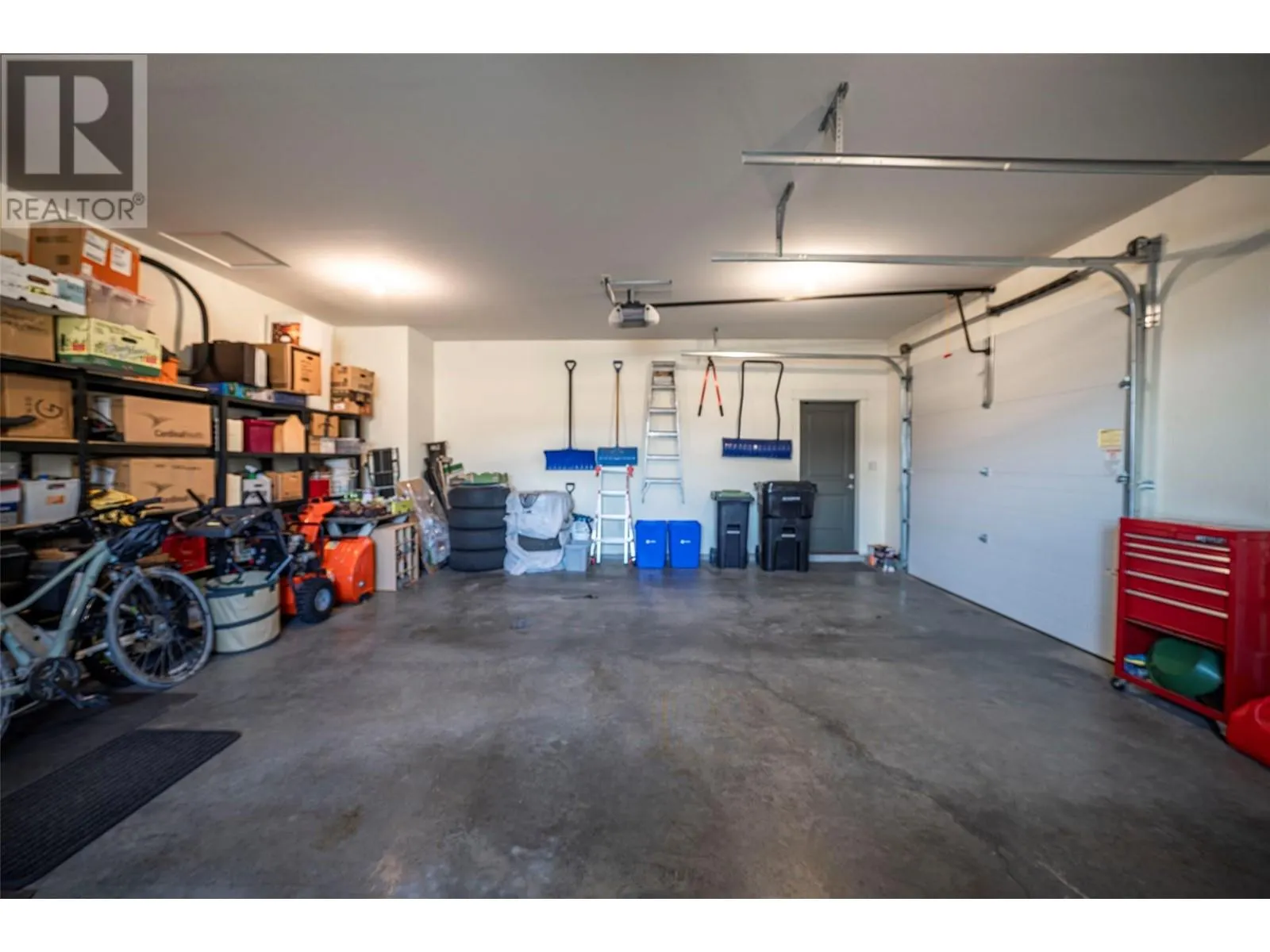 4134 Camelback Way