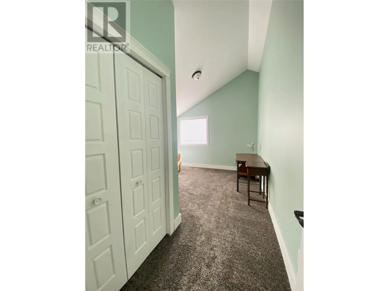7463 Black Road SE