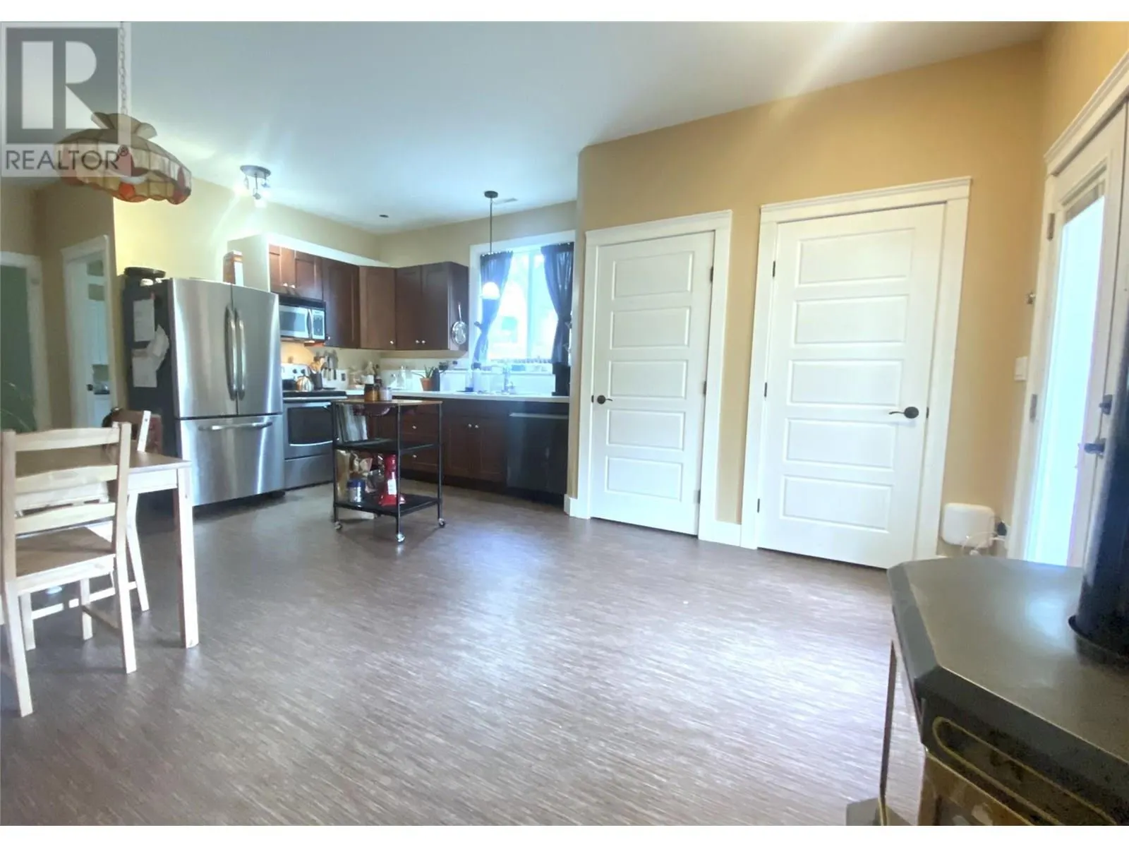 7463 Black Road SE