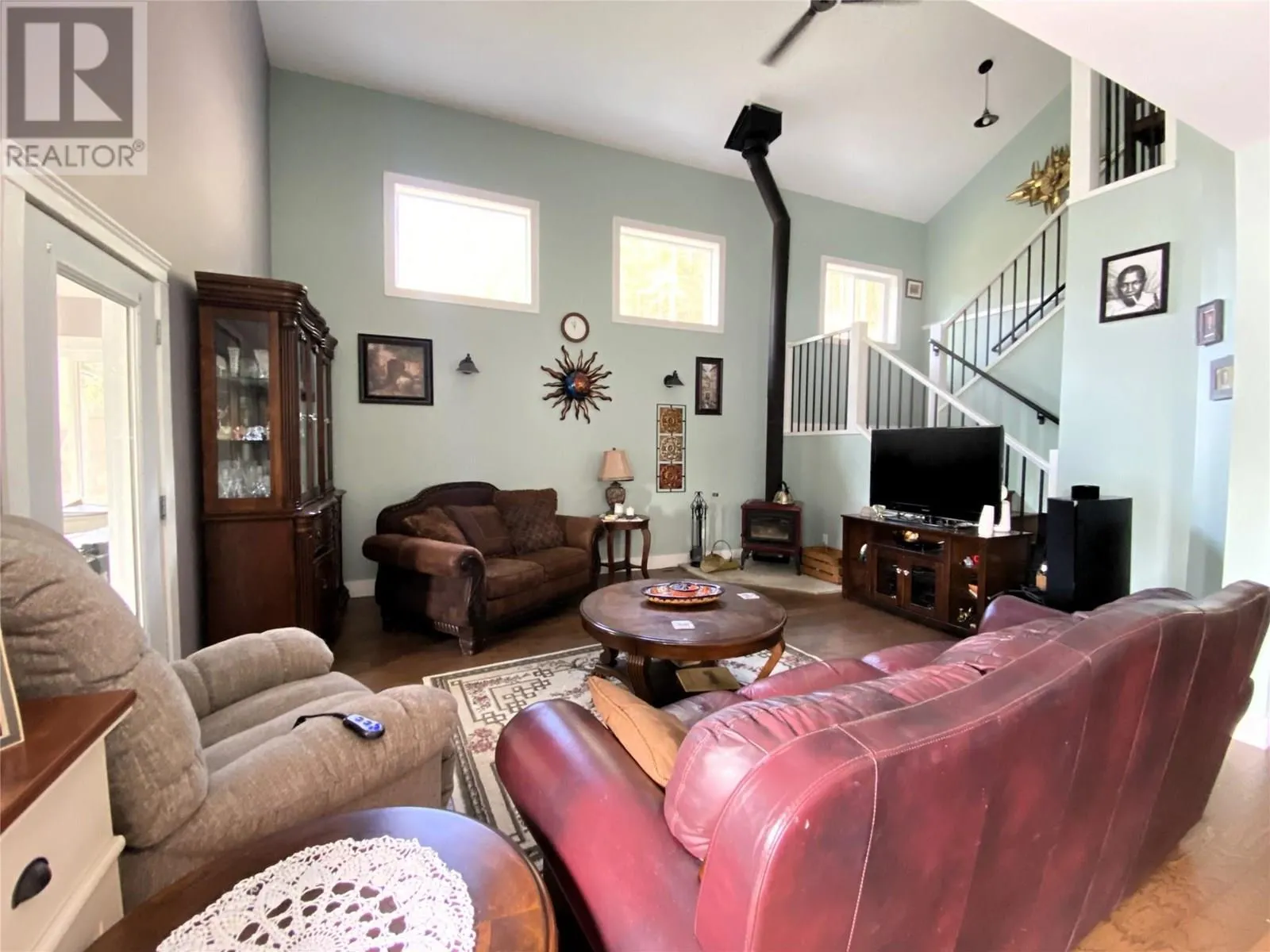 7463 Black Road SE