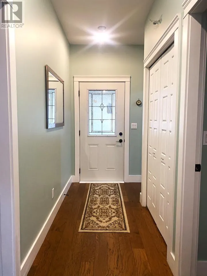 7463 Black Road SE