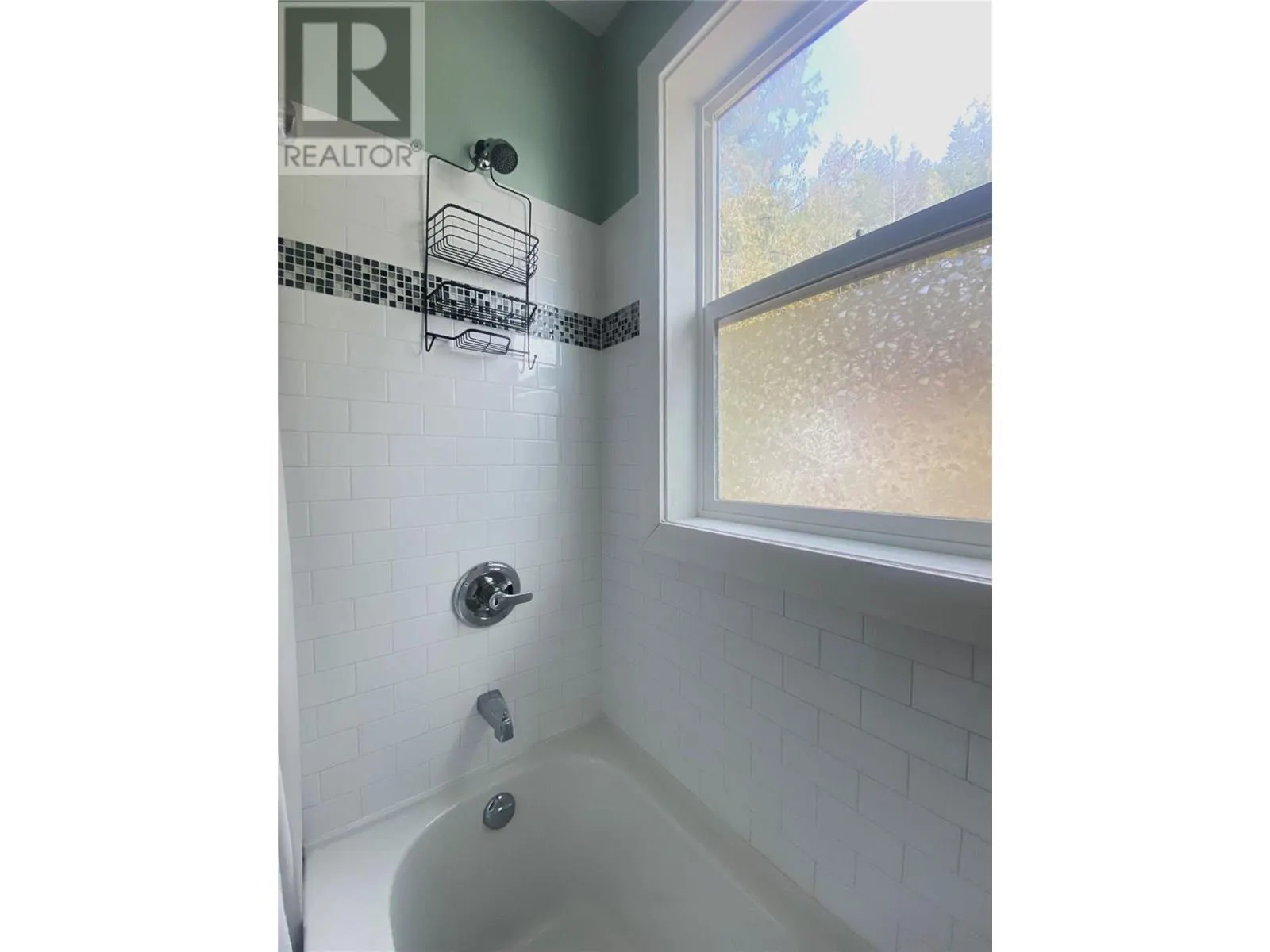 7463 Black Road SE