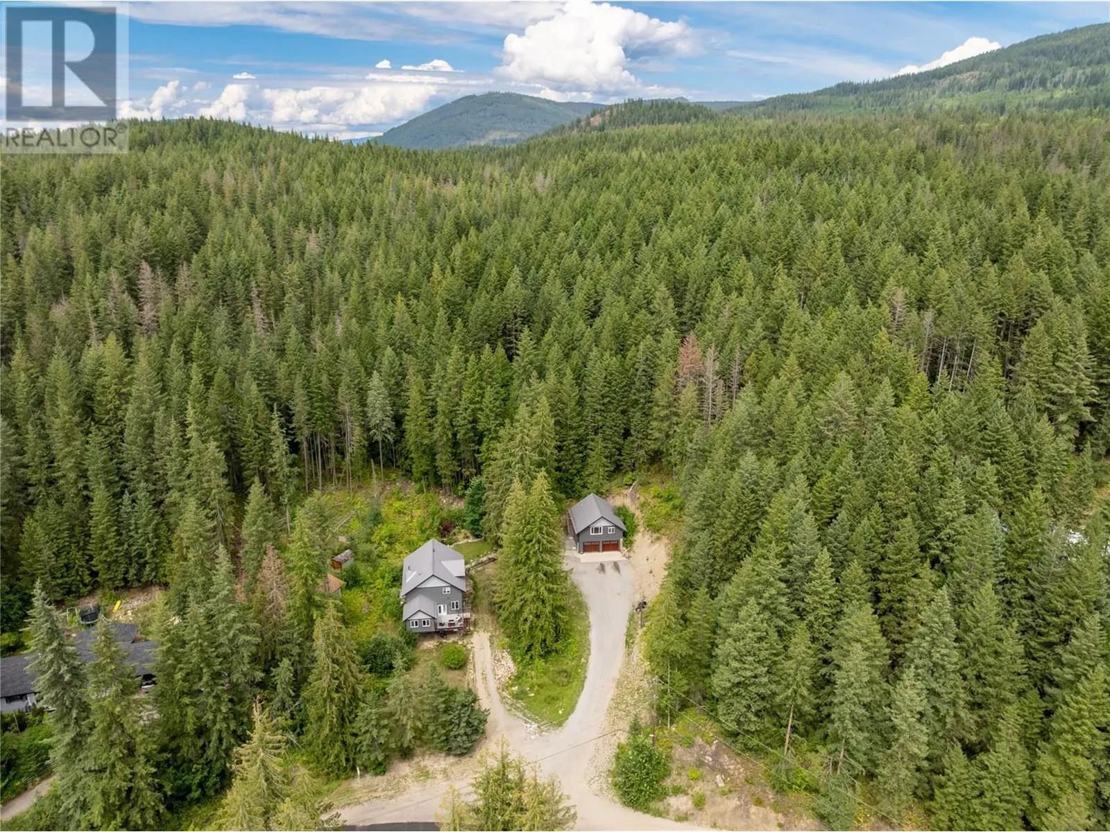 7463 Black Road SE