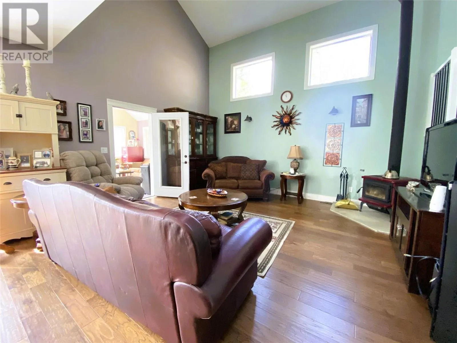 7463 Black Road SE