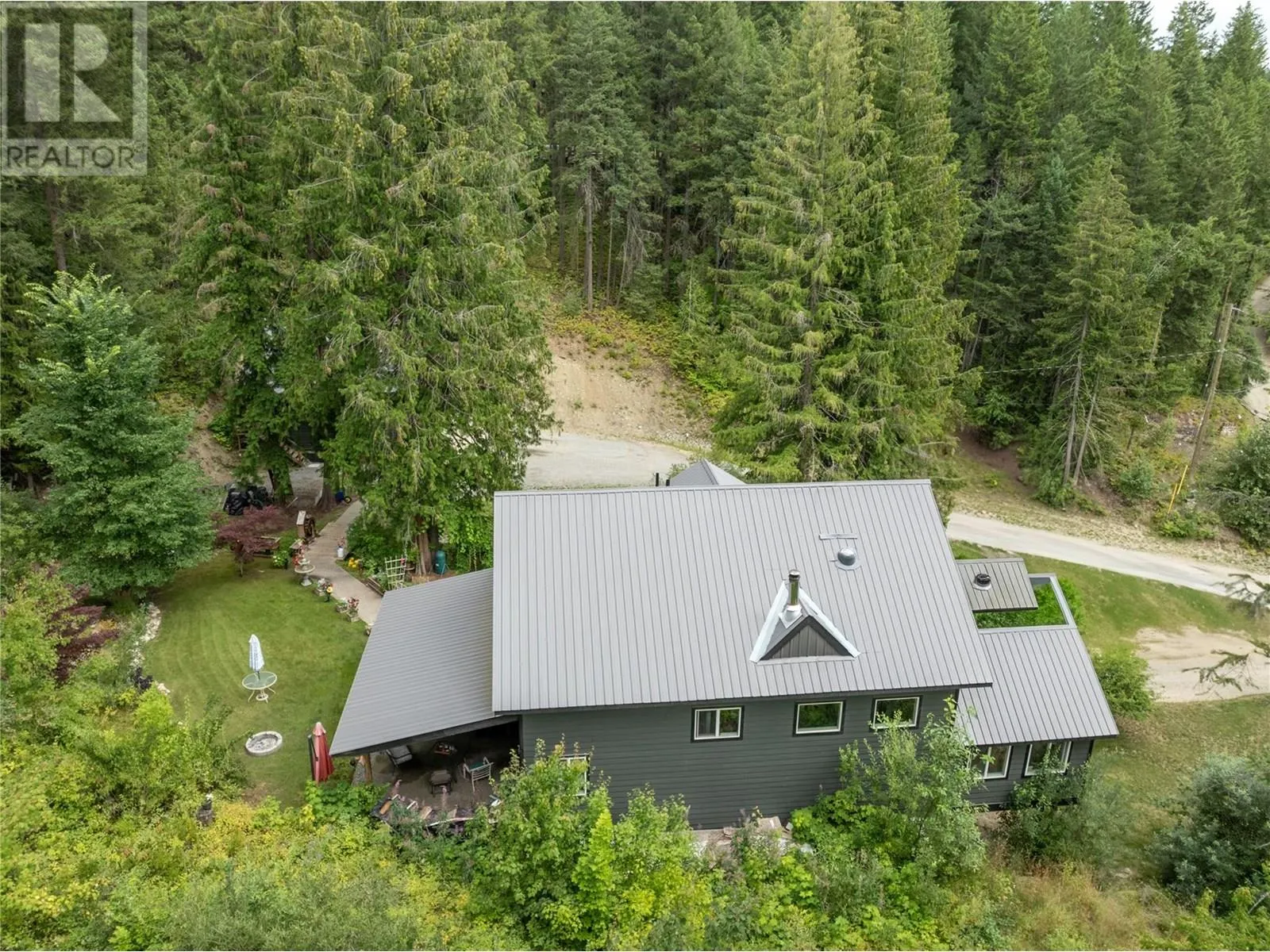 7463 Black Road SE