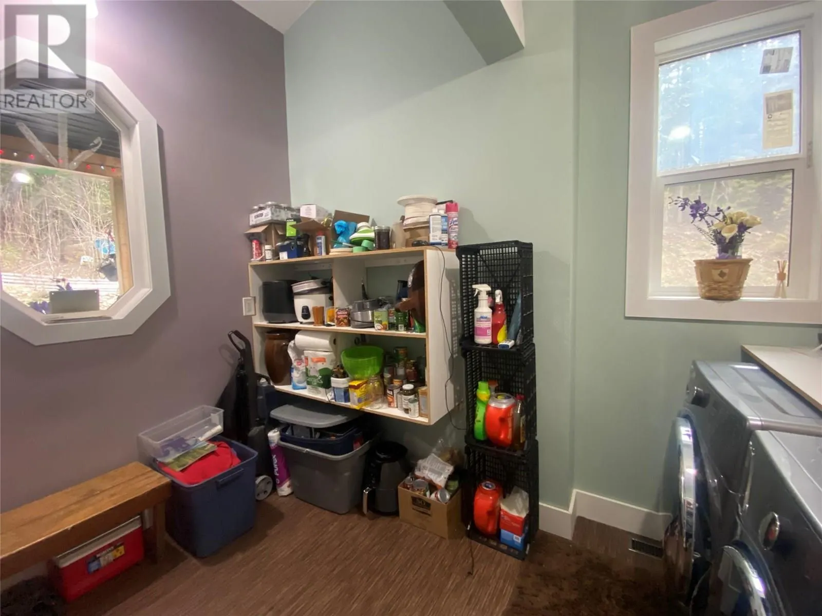 7463 Black Road SE