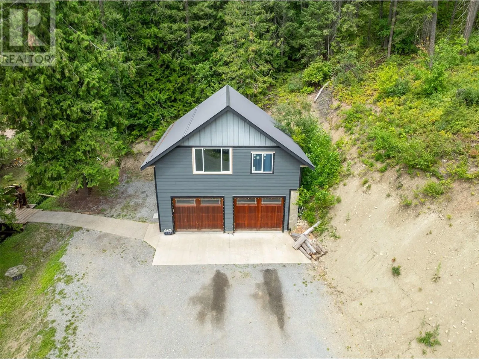 7463 Black Road SE
