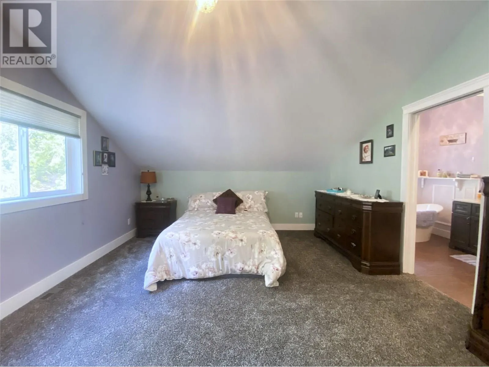 7463 Black Road SE