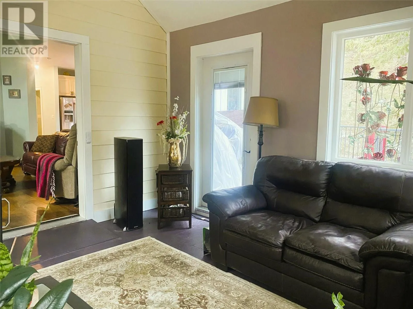 7463 Black Road SE