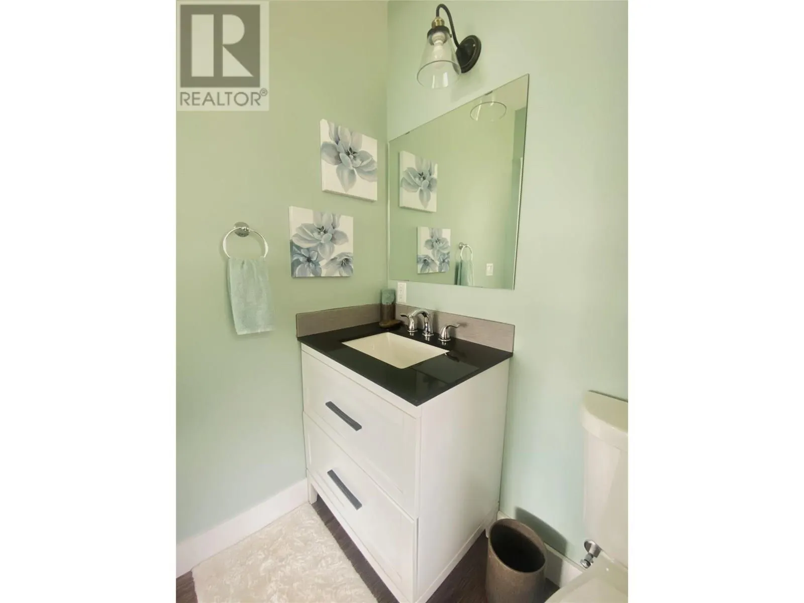 7463 Black Road SE