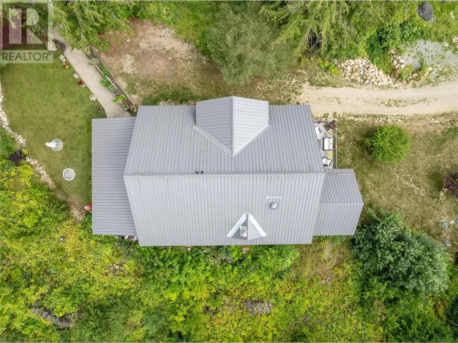 7463 Black Road SE