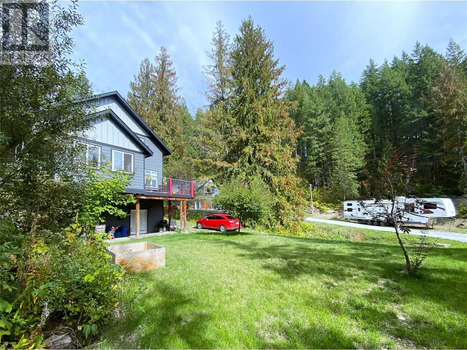 7463 Black Road SE