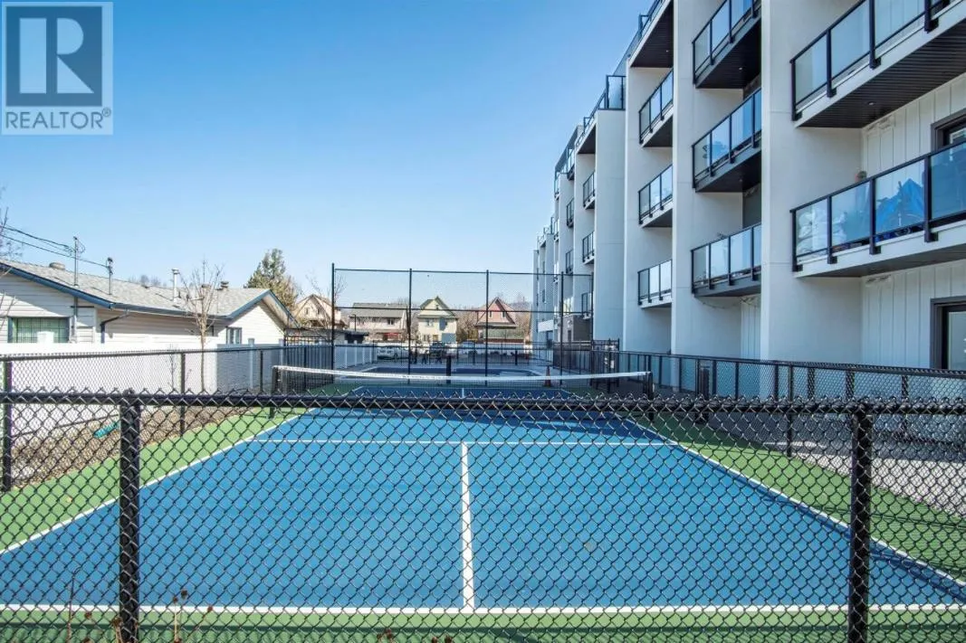 2555 Lakeshore Road Unit# 106