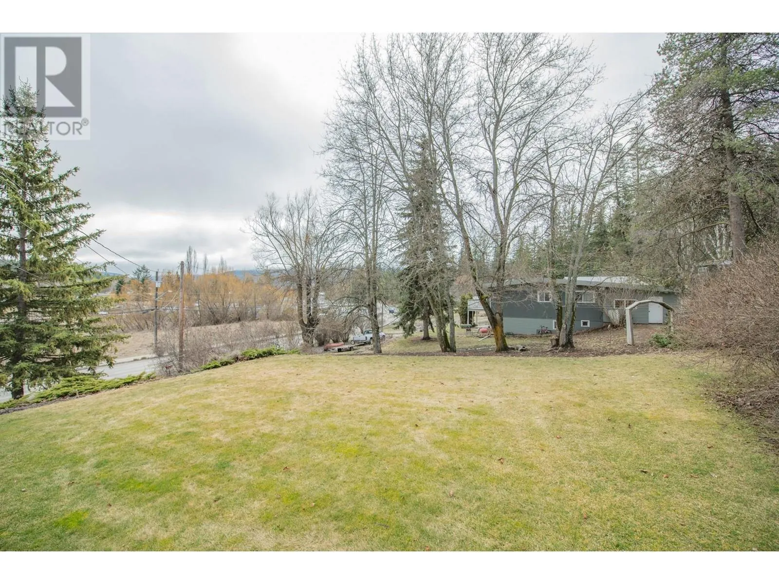 2506 Shuswap Avenue