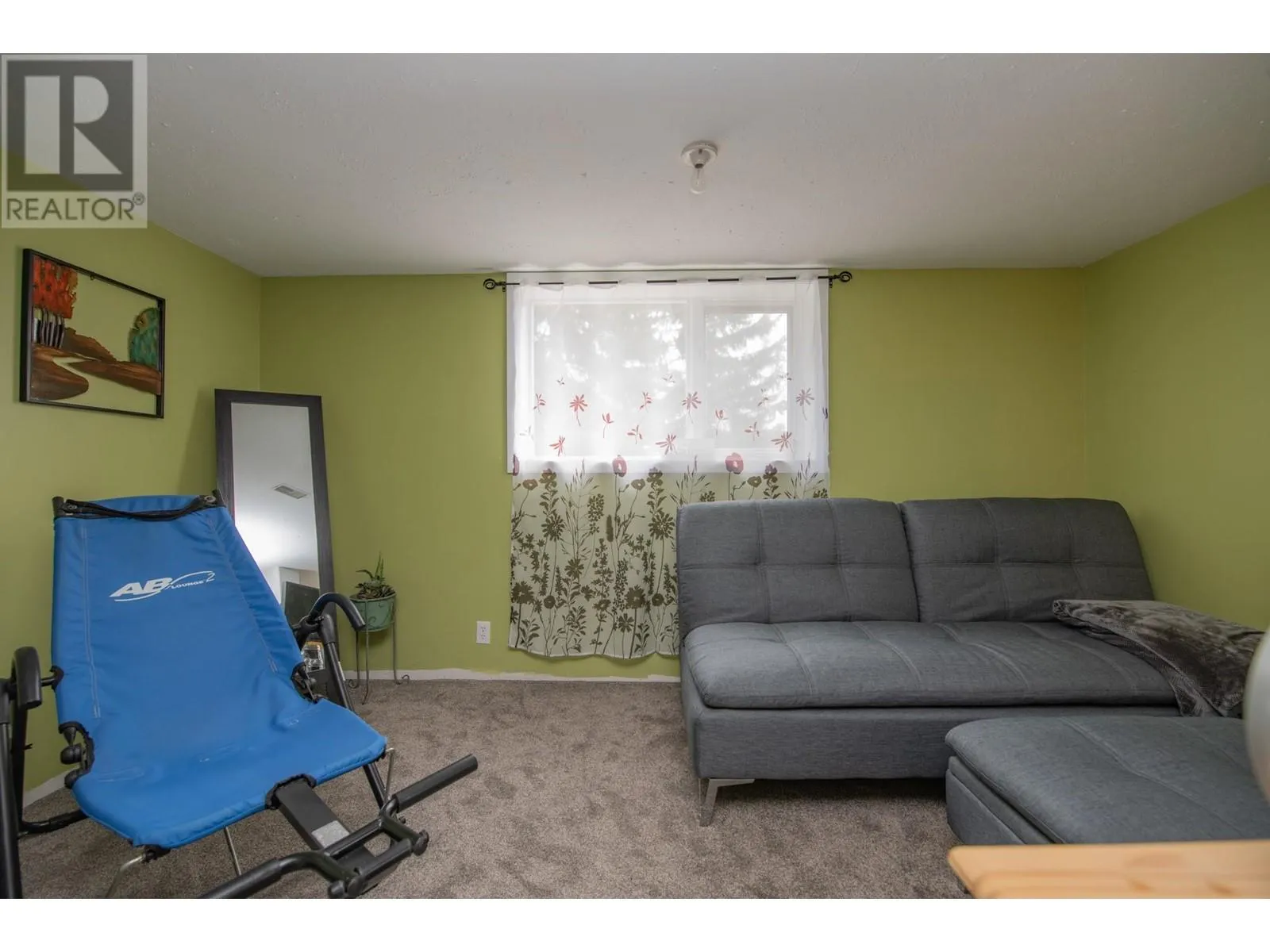 2506 Shuswap Avenue