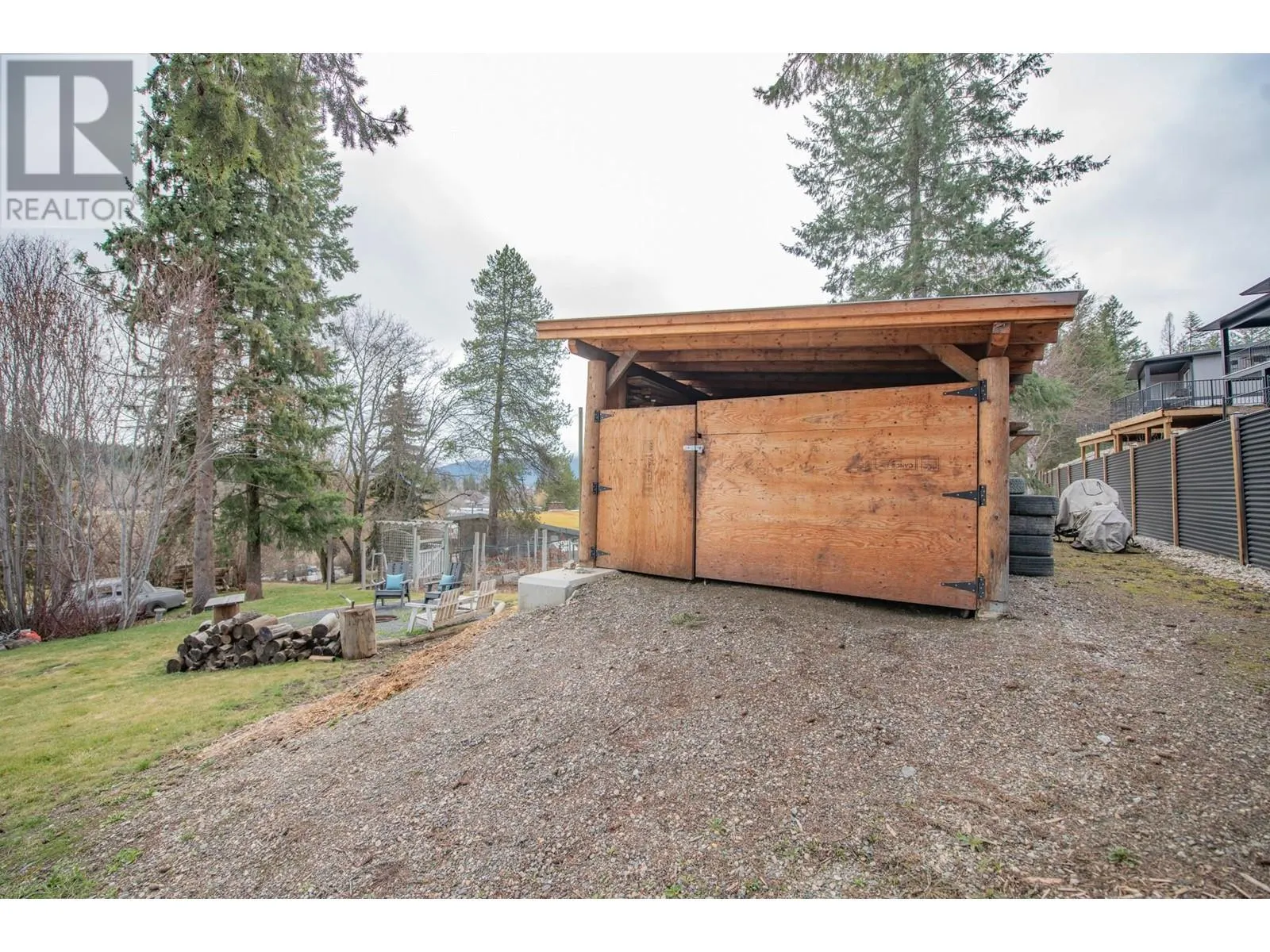 2506 Shuswap Avenue