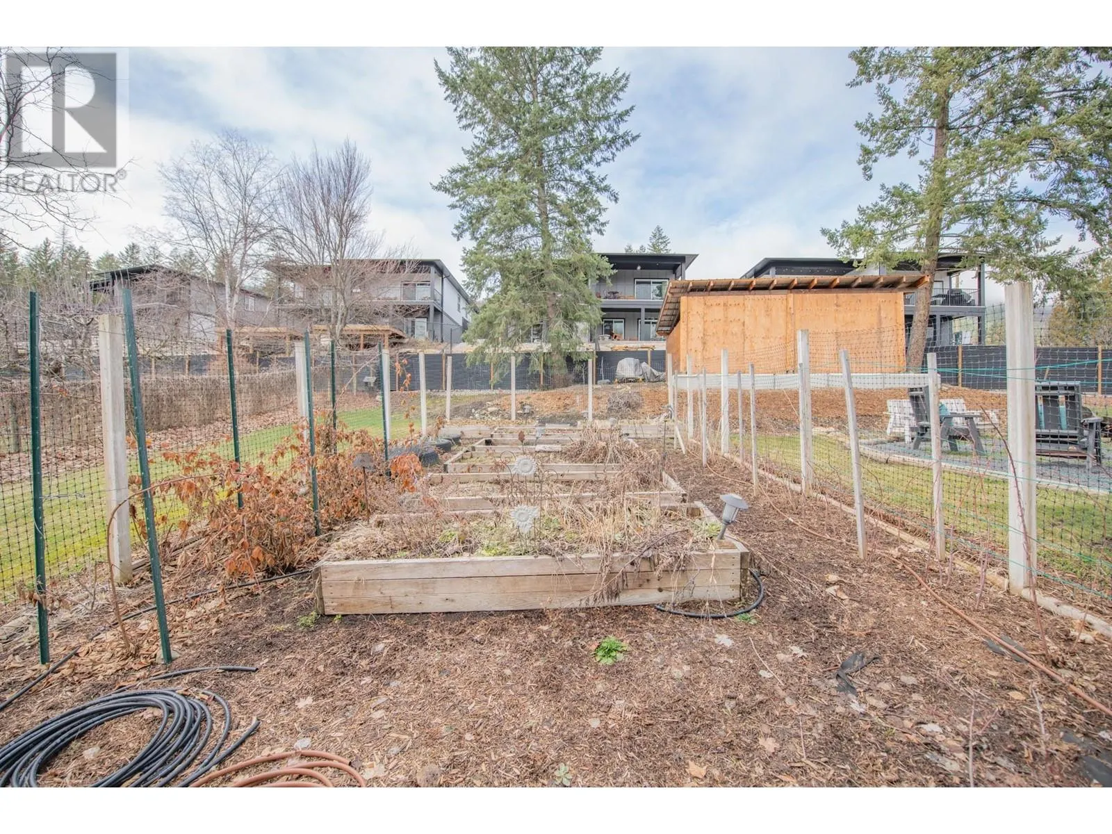 2506 Shuswap Avenue