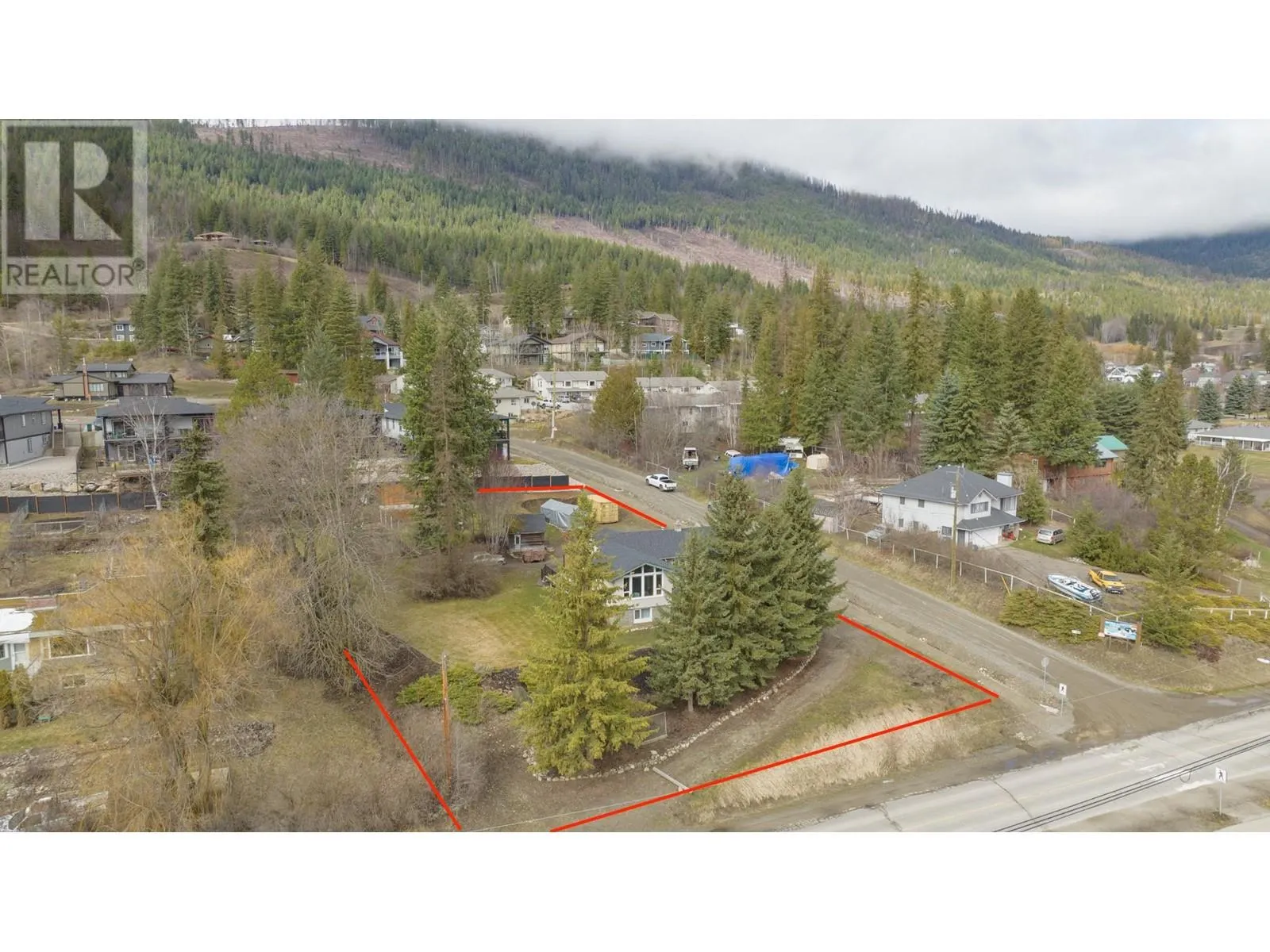 2506 Shuswap Avenue