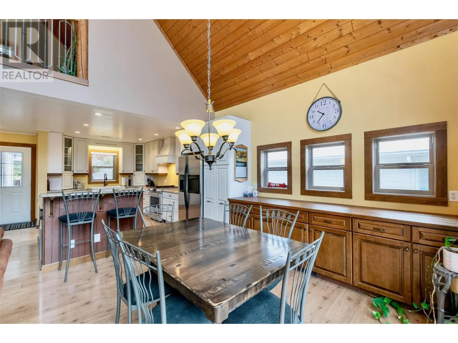6421 Eagle Bay Road Unit# 73