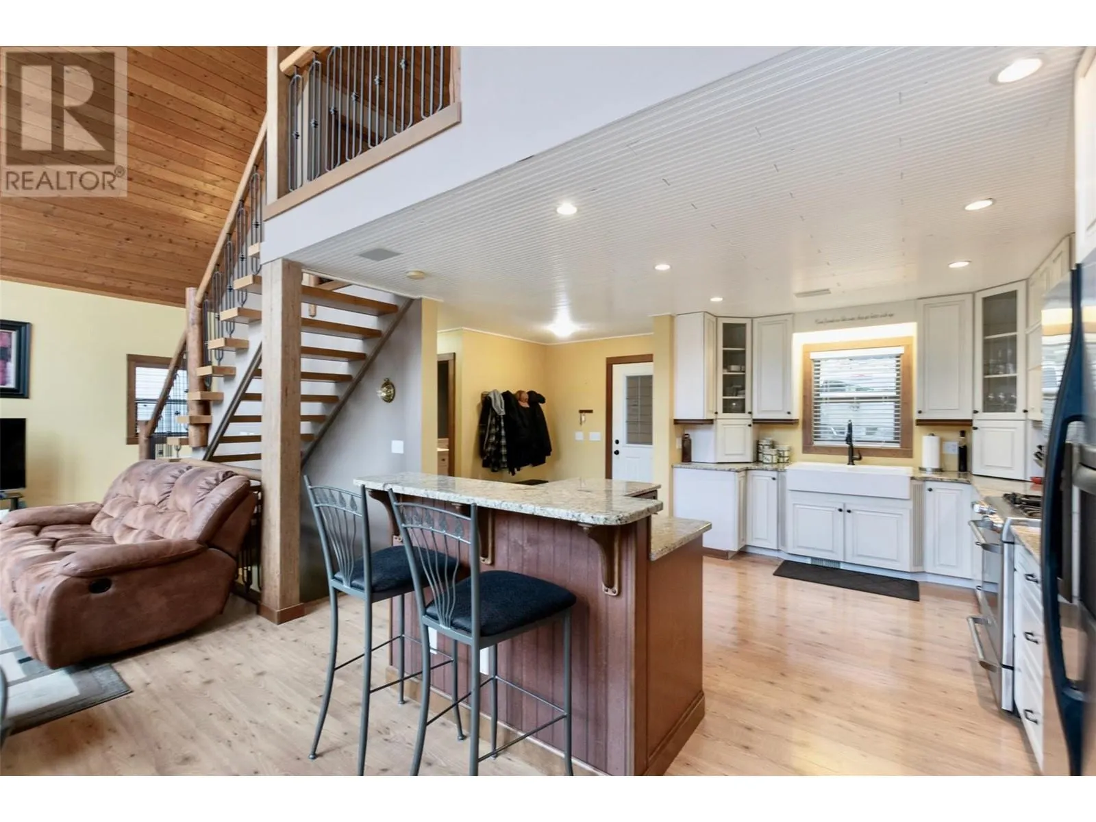6421 Eagle Bay Road Unit# 73
