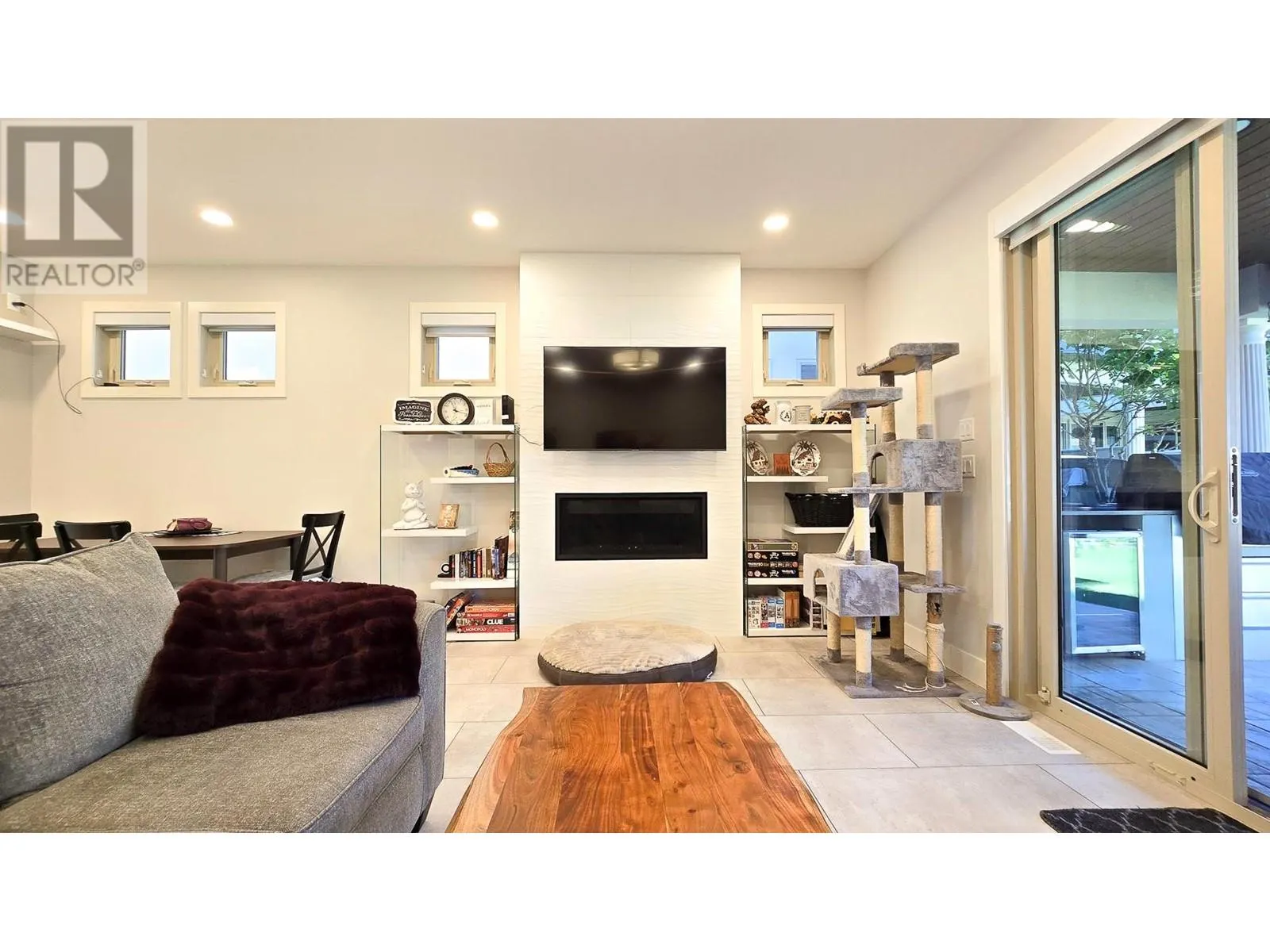 7373 Brooks Lane Unit# 8