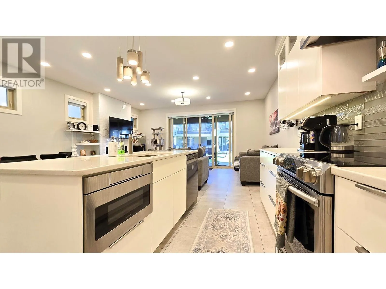 7373 Brooks Lane Unit# 8