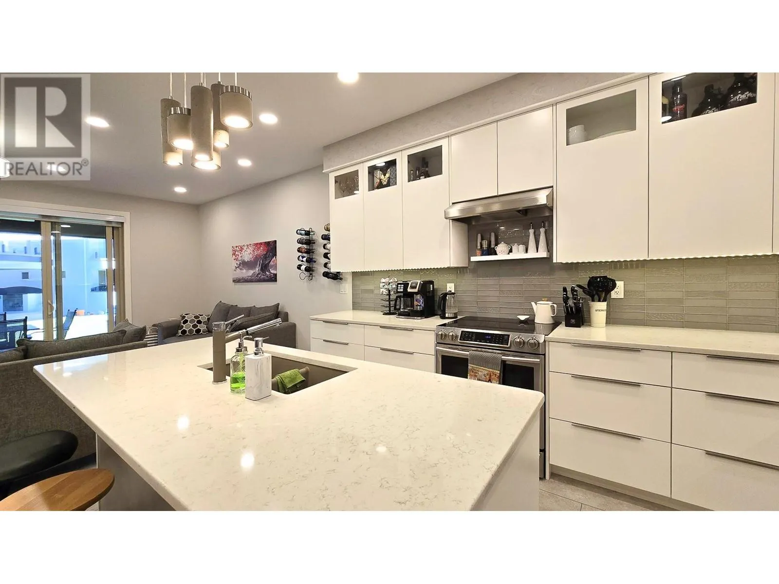 7373 Brooks Lane Unit# 8